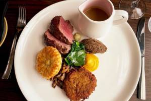 No. X Restaurant & Lounge