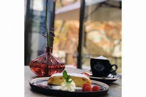 M1 Martini Bar-Cafe & Rooftop