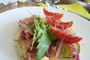 Le Bistro